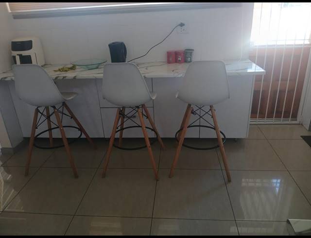 5 bed property for sale in RIDGEWAY